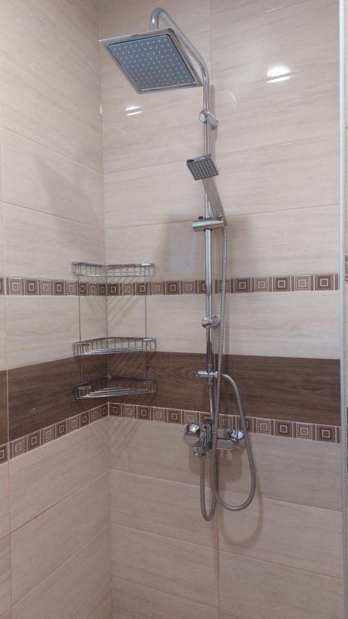 Апартамент Pink & Blue - 2Bdr With Balcony - Wi-Fi Varna Bagian luar foto