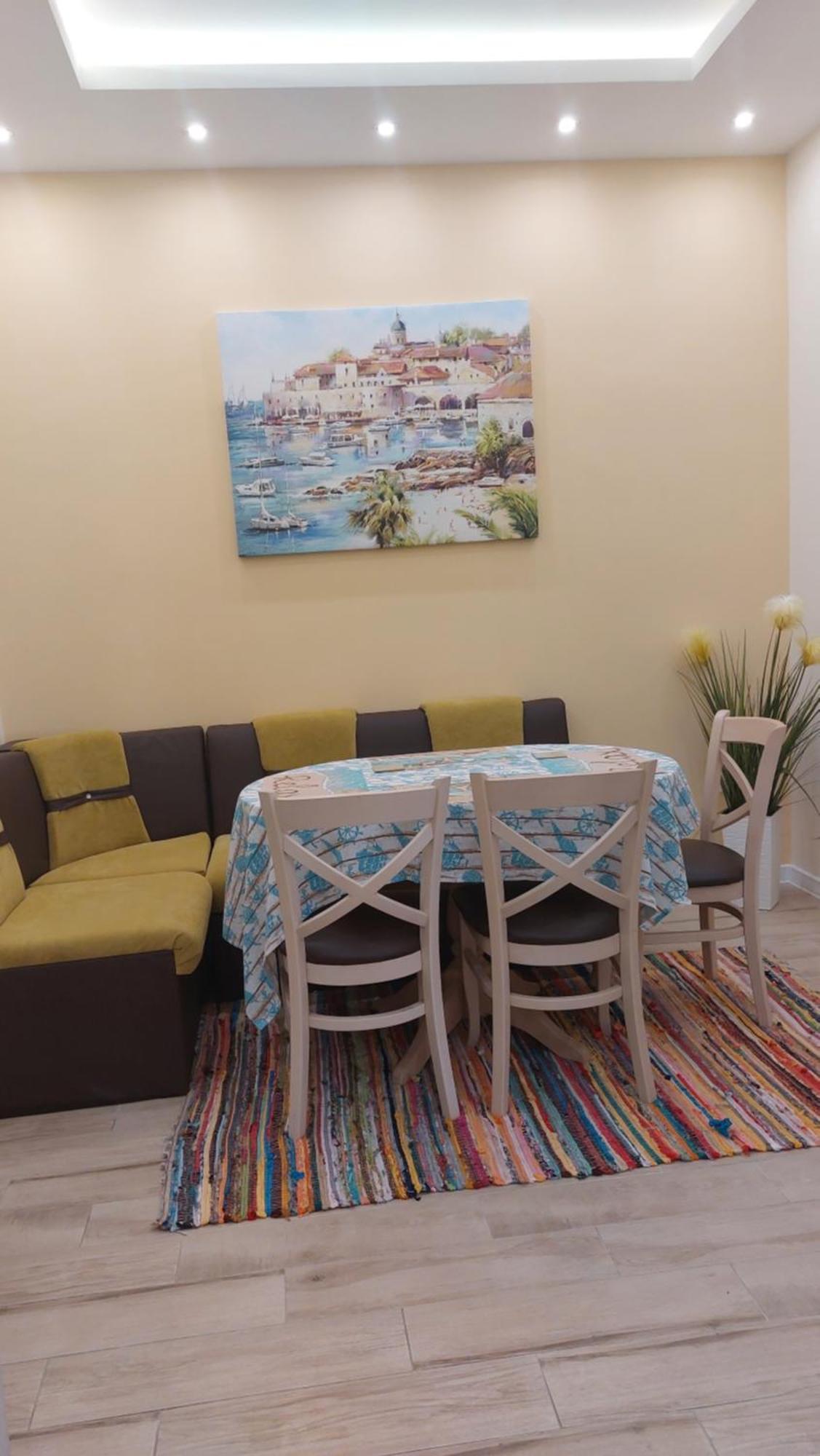 Апартамент Pink & Blue - 2Bdr With Balcony - Wi-Fi Varna Bagian luar foto